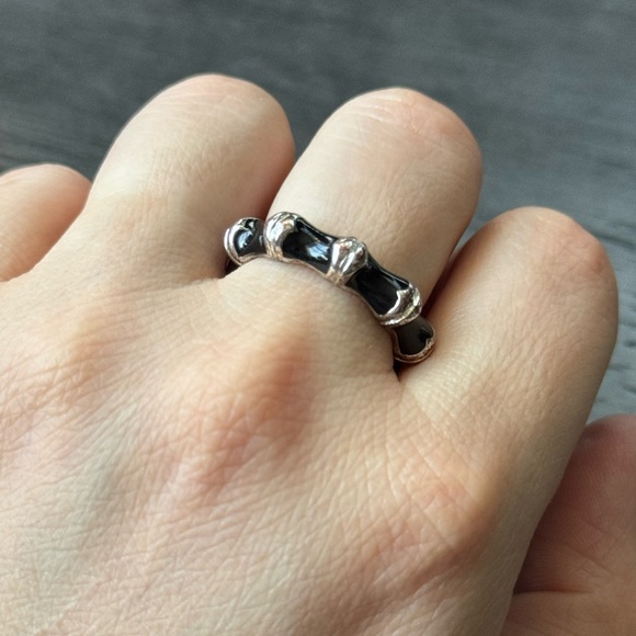 Size 7.5 Black Resin Ring - Picture 2 of 12